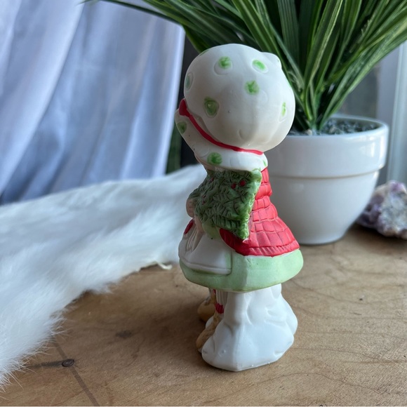 Jasco Figurine Christmas Porcelain Girl
Scent Beads Potpourri Pomander - Picture 4 of 6